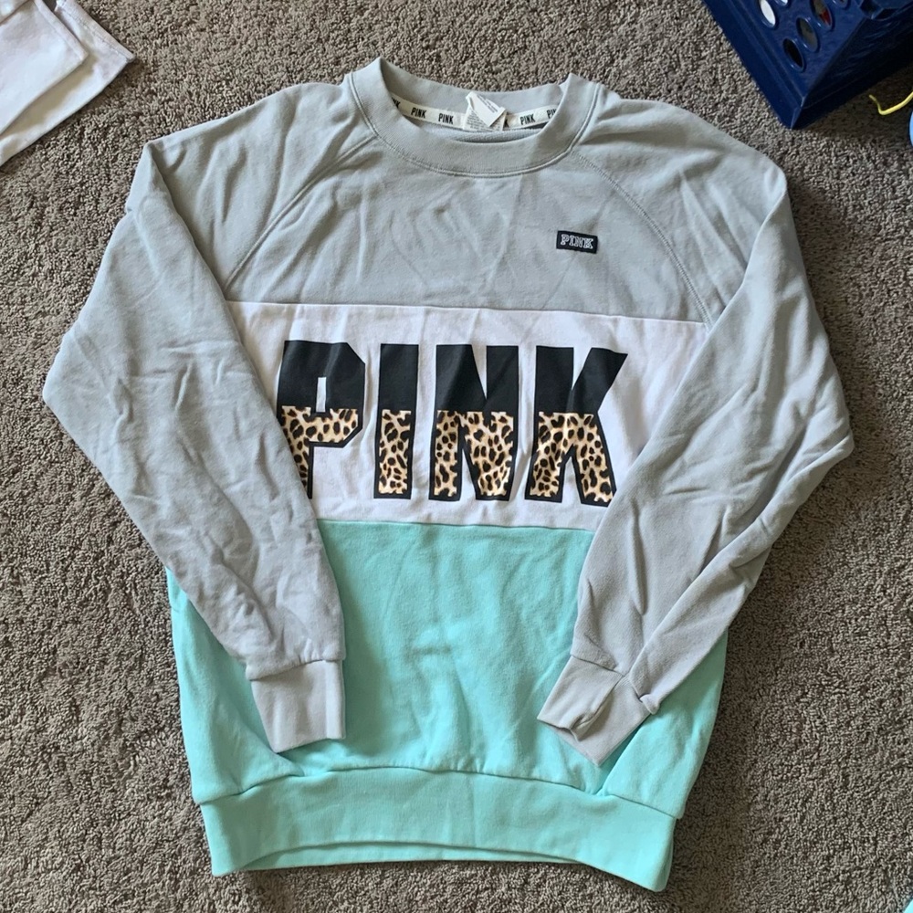 Color block crew - Picture 2 of 4